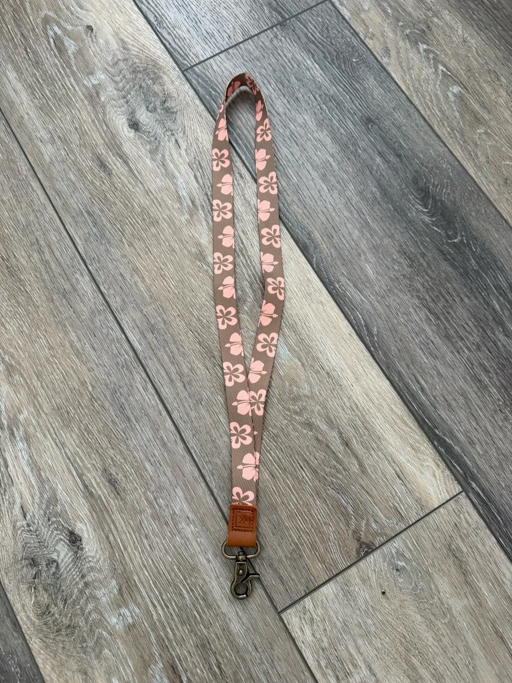 Thread Wallet Pink Floral Lanyard